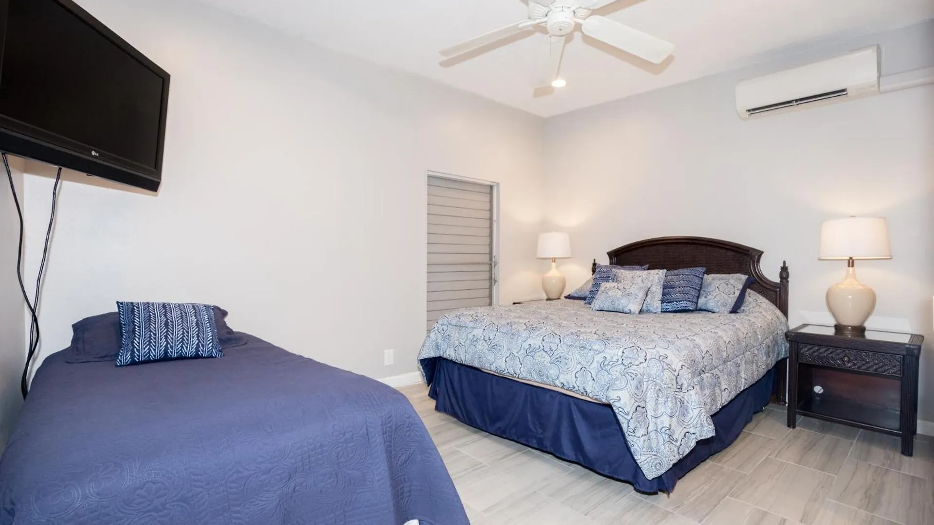 Remodeled & Views! Ks B7- Sullivan Kahana United States