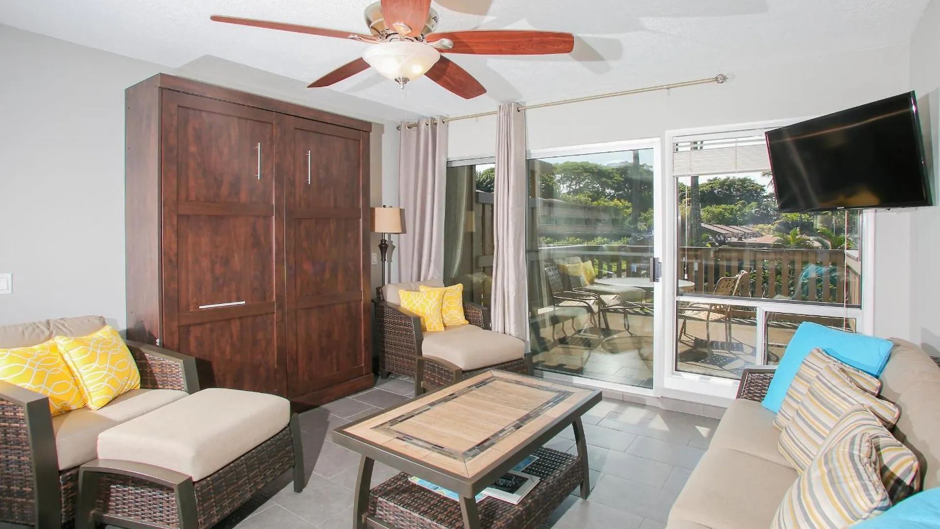 Remodeled & Views! Ks B7- Sullivan Kahana Holiday home